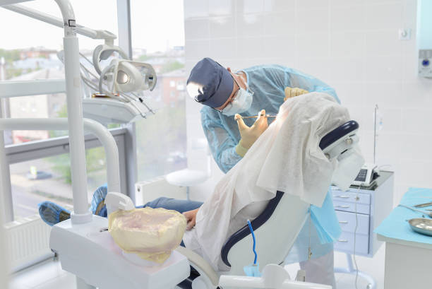 Best Emergency Tooth Extraction in Northfield, IL
